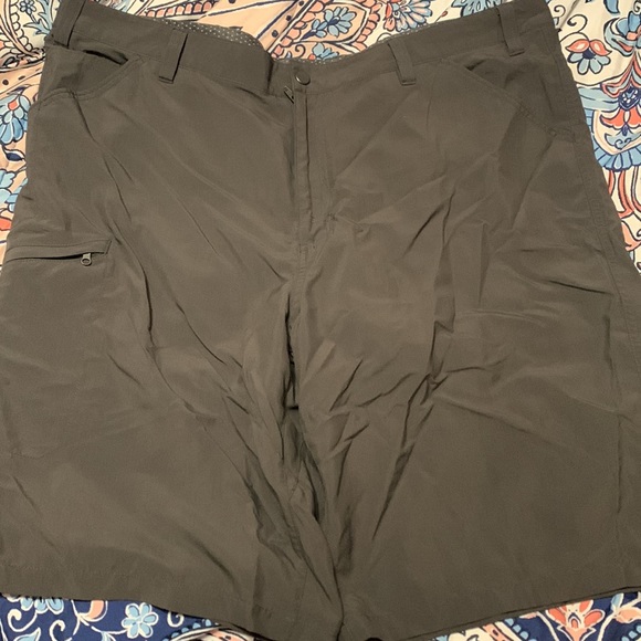 Mountain HARDWEAR mens shorts - Picture 7 of 7